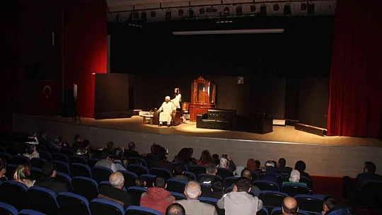 Yazıkonak Belediyesinden tiyatro etkinliği