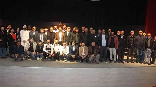 Yazıkonak Belediyesinden tiyatro etkinliği