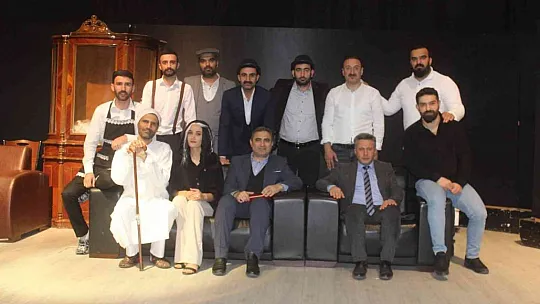 Yazıkonak Belediyesinden tiyatro etkinliği
