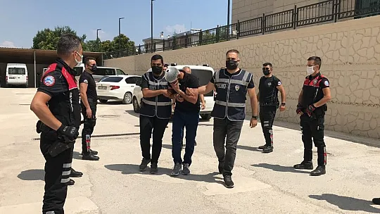 1 kişiyi öldürüp 6 kişiyi yaralayan şüpheli adliyeye sevk edildi