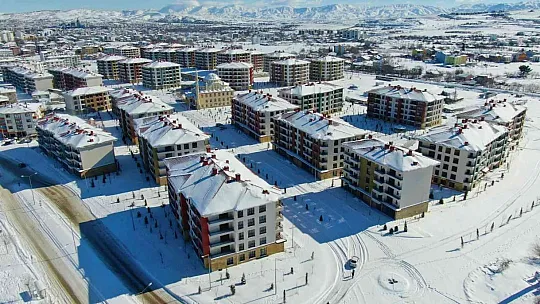 Elazığ'da 17 bin 95 konut ve 243 iş yeri hak sahiplerine teslim edildi