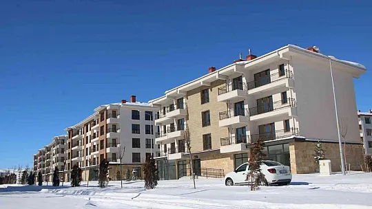Elazığ'da 17 bin 95 konut ve 243 iş yeri hak sahiplerine teslim edildi
