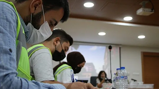 285 depremzede daha yeni evlerine kavuştu