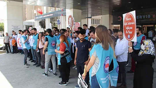 3 doktor darp edildi, meslektaşları olayı kınadı