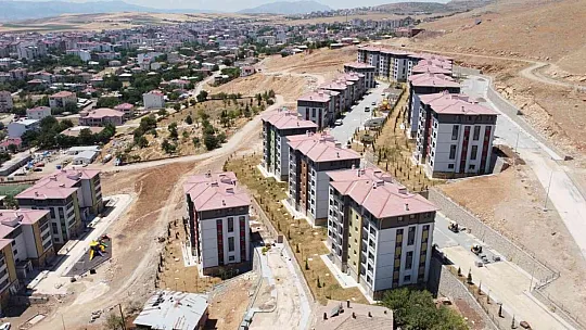 304 depremzede daha evlerine kavuştu