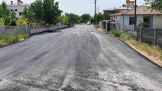 Elazığ genelinde asfaltlama çalışmaları tüm hızıyla sürüyor