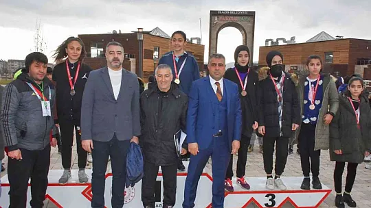 Atletizm seçmelerine yoğun ilgi