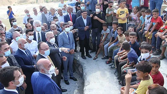 Üçocak Millet Bahçesi iki valinin katılımıyla açıldı