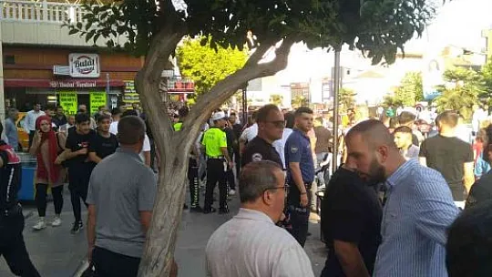 İki grup arasında bıçaklı kavga