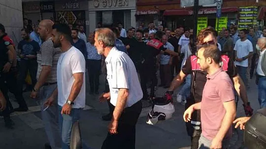 İki grup arasında bıçaklı kavga