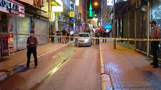 Restoranda çıkan sözlü tartışma kavgaya dönüştü