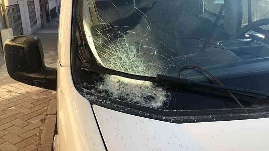 Elazığ'da bir kişi sokak ortasında pompalı tüfekle vuruldu