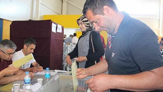 Elazığ'da bir mahalle yeniden sandık başına gitti