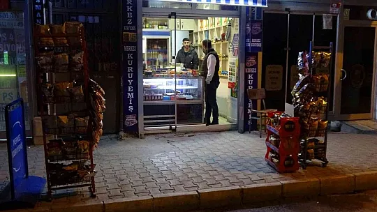 Büfeye düzenlenen silahlı saldırıda 1 kişi yaralandı