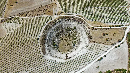 Kup Çukuru turizme kazandırılmayı bekliyor