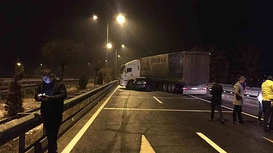 Buzlanma kazaları da beraberinde getirdi