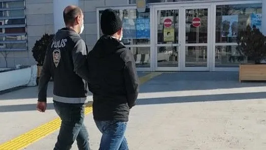 Elazığ'da çalınan otomobil bulunarak sahibine teslim edildi