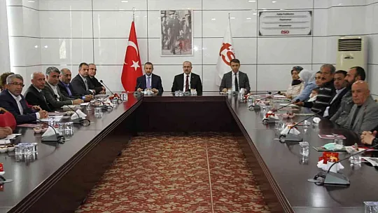 Çiftçilere ipekböceği larvası desteği
