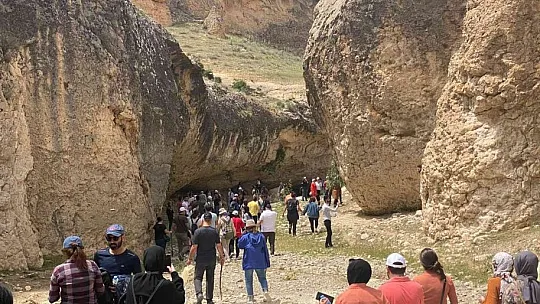Elazığ'da Fırat Fest tüm hızıyla sürüyor