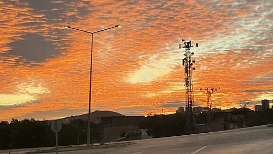 Elazığ'da gün batımı görsel şölene dönüştü