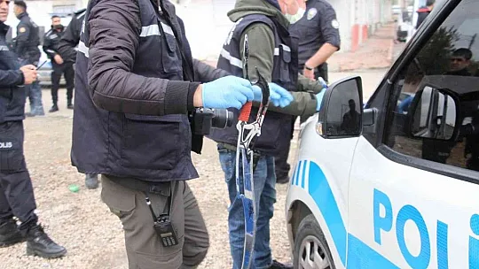 Elazığ'da silahlı, kılıçlı, bijonlu kavga!