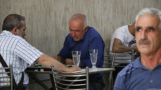 Artık kahvehane ve kıraathanelere alınmayacaklar