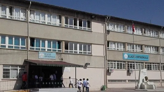 İki farklı okuldaki iki sınıfa koronavirüs engeli