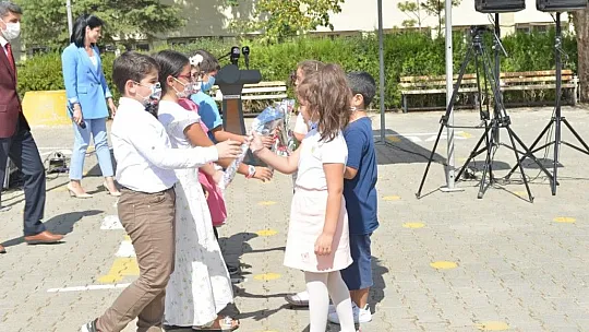 Elazığ'da İlköğretim Haftası etkinliği