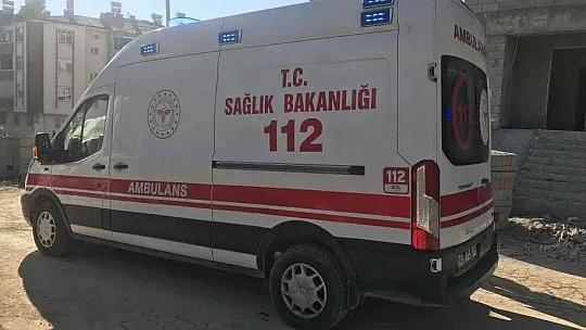Elazığ'da inşaat işçisi yük asansörünün altında kaldı