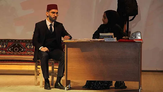 Elazığlı öğrencilerden 12 Mart'a özel anlamlı program