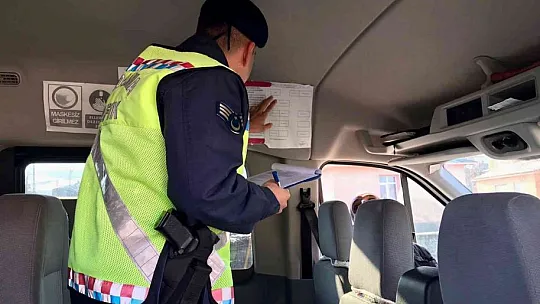 Jandarmadan okul servislerine denetim