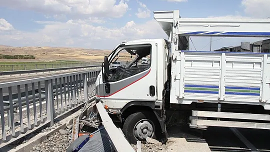Gülüşkür Köprüsünde kaza