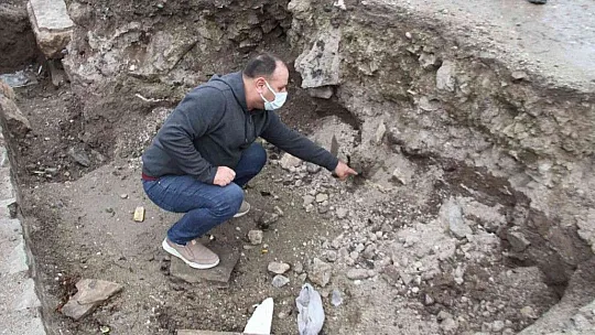 Kentsel dönüşüm kazılarında bulunan kilise gün yüzüne çıkıyor