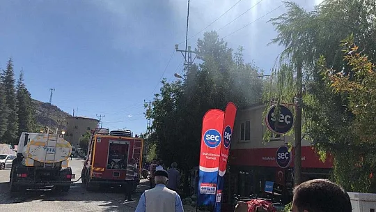 Arıcak'ta korkutan yangın