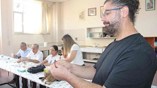 Elazığ'da MS hastalarına sanatla terapi
