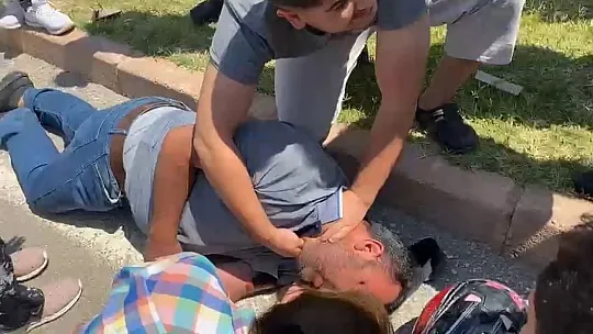 Yaşanan kazada motosiklet sürücüsü ağır yaralandı