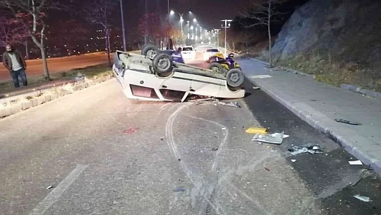 Harput yolunda otomobil takla attı