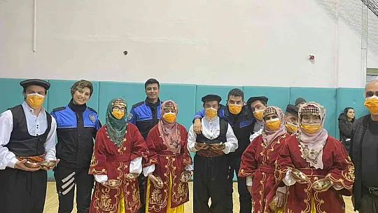 Özel çocukların etkinliği büyük beğeni topladı