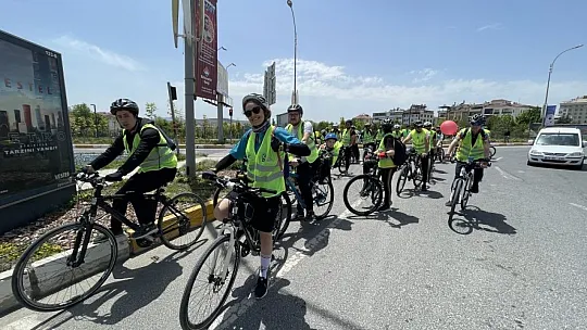 Elazığ'da pedallar bağımlılıktan uzak nesiller için çevrildi