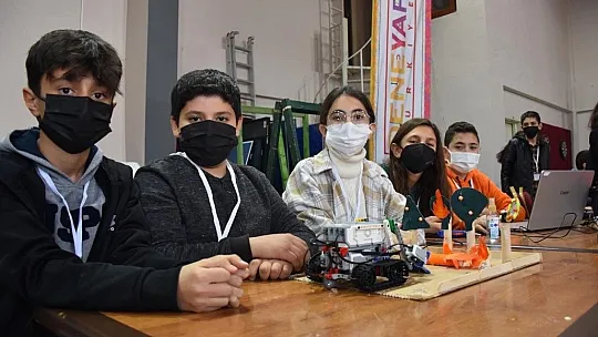 Robotik ve Kodlama Proje Şenliği başladı