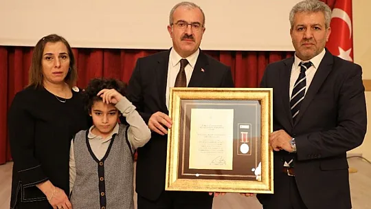 Elazığ Valiliğinden şehit aileleri ve gazilere anlamlı tören