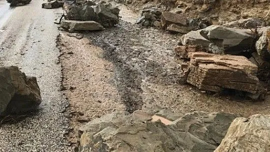 Baskil'de sel nedeniyle heyelan meydana geldi