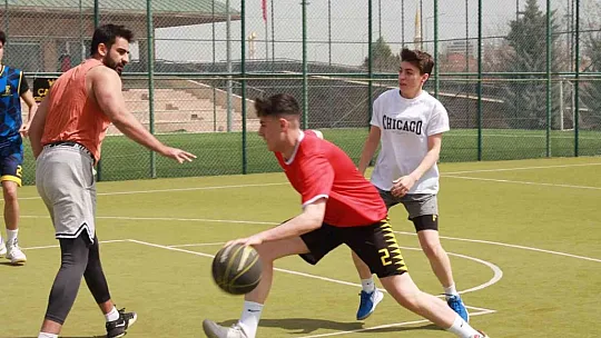 Sokak basketbol turnuvasına yoğun ilgi