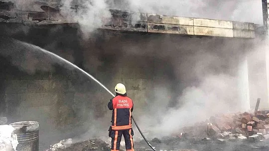 Elazığ Atatürk stadyumunda çıkan yangın söndürüldü