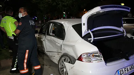 Meydana gelen trafik kazasında 1'i ağır 2 kişi yaralandı
