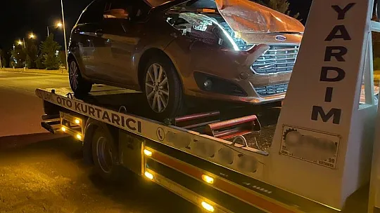 Otomobil Şarampole Yuvarlandı: 3 Yaralı