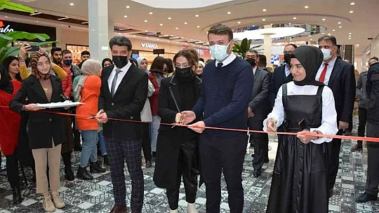 Üniversite öğrencilerinden nostaljik sergi