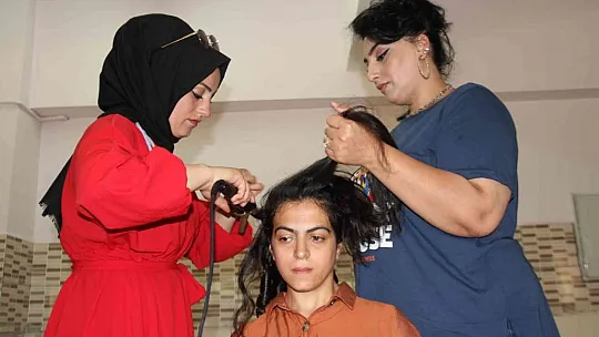 Usta kuaförlerden özel çocuklara özel bakım