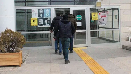 Yeni yılın ilk uyuşturucu operasyonunda 2 tutuklama