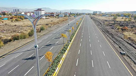 Elazığ'da yeni bulvarda çalışmalar tamamlandı